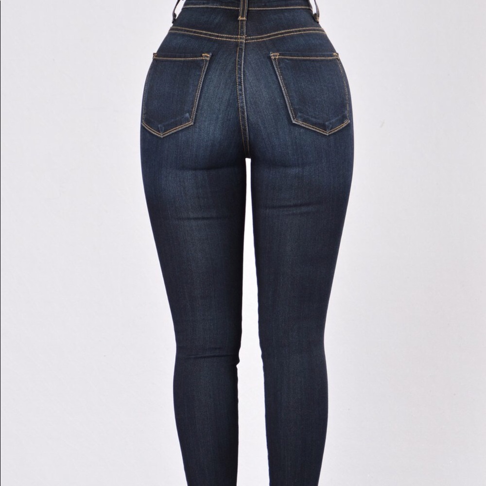 Fashion nova jeans 👅